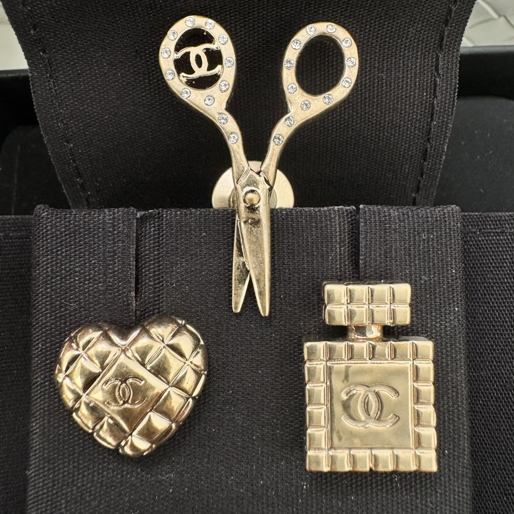 Chanel 22 Metal Crystal Quilted CC Heart Scissors Perfume Brooch 3 Set Gold Pins